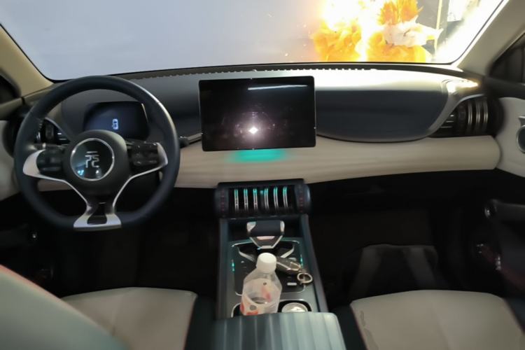 Used BYD Yuan PLUS 2022 510 km Flagship Version Center Console