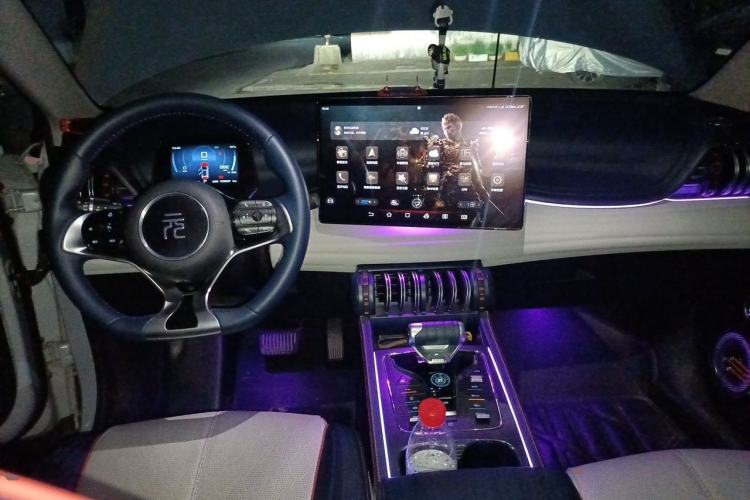 Used BYD Yuan PLUS 2022 430 km Luxury Version Center Console
