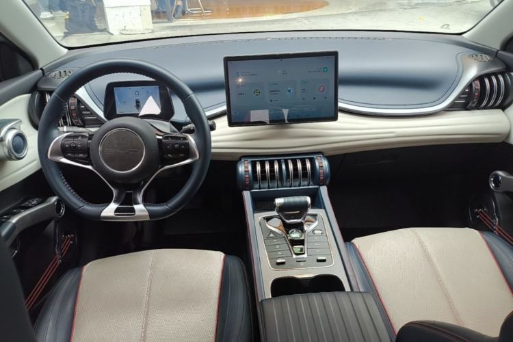 Used BYD Yuan PLUS 2022 510 km Luxury Version Center Console