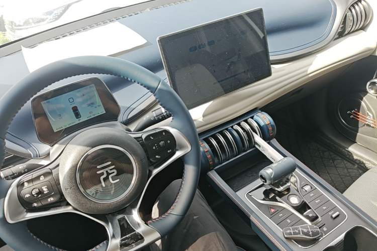 Used BYD Yuan PLUS 2022 430 km Luxury Version Center Console