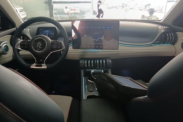 Used BYD Yuan PLUS 2022 430 km Luxury Version Center Console