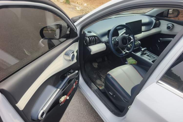 Used BYD Yuan PLUS 2022 510 km Luxury Version Driver Seat