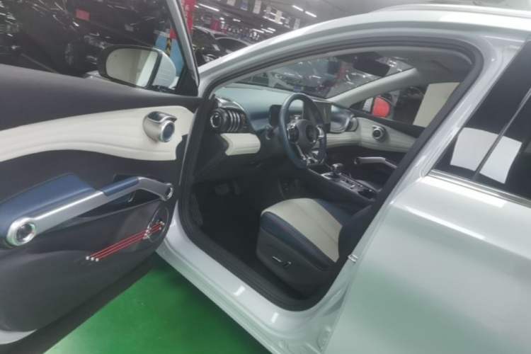 Used BYD Yuan PLUS 2022 510 km Flagship Version Driver Seat