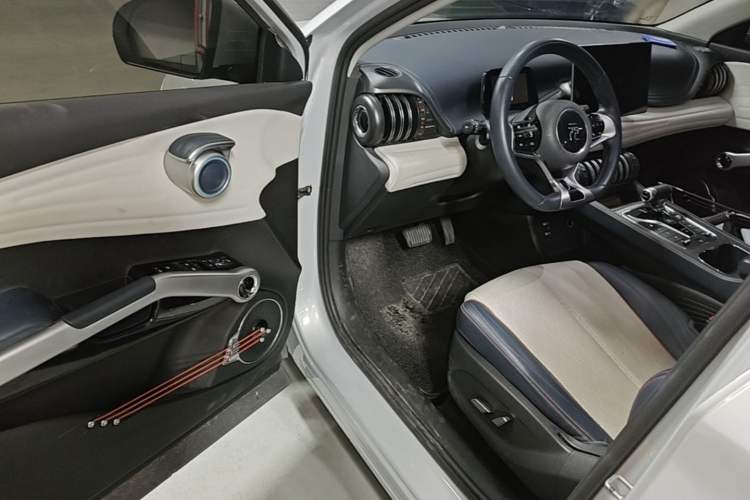 Used BYD Yuan PLUS 2022 430 km Luxury Version Driver Seat