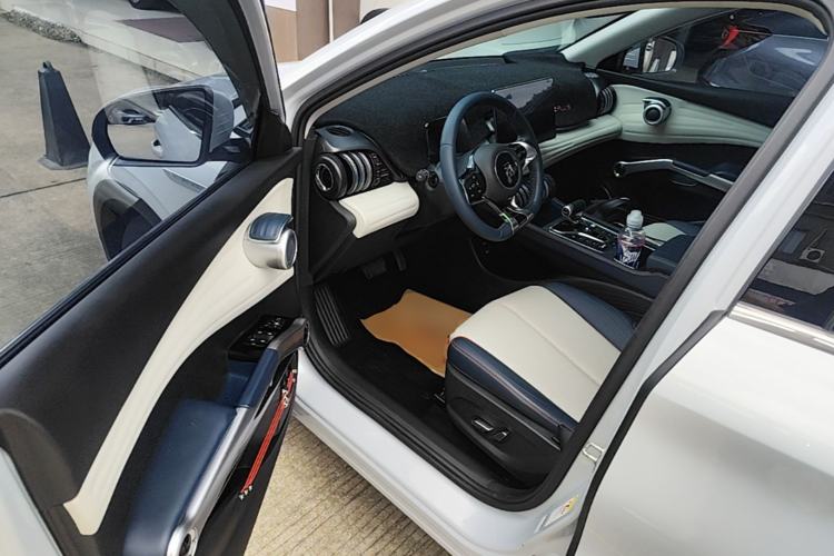 Used BYD Yuan PLUS 2022 430 km Luxury Version Driver Seat