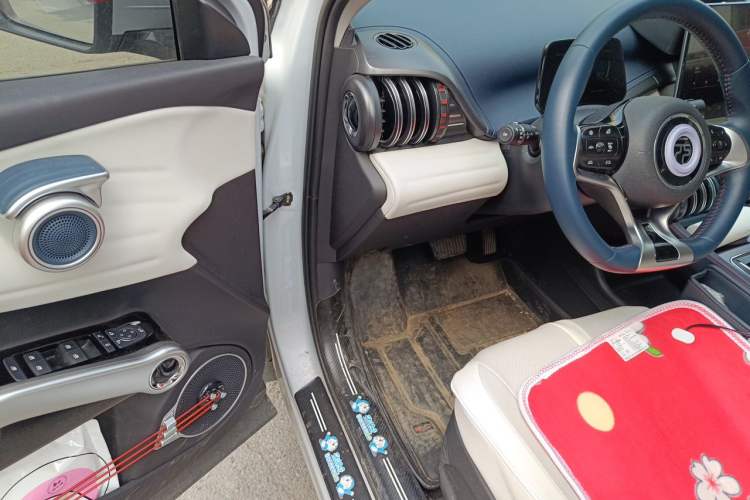 Used BYD Yuan PLUS 2022 430 km Luxury Version Driver Seat