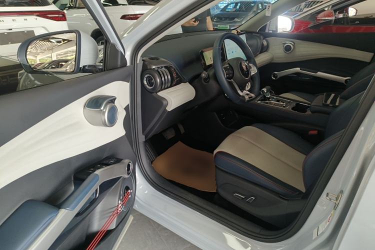 Used BYD Yuan PLUS 2022 430 km Luxury Version Driver Seat