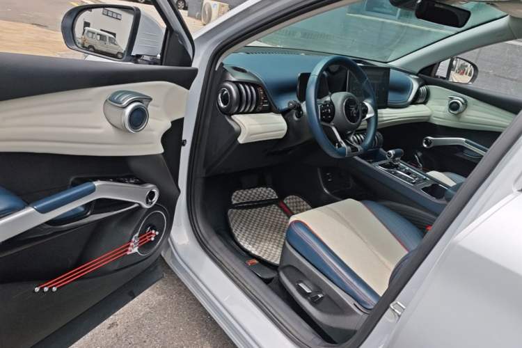 Used BYD Yuan PLUS 2022 510 km Flagship Version Driver Seat