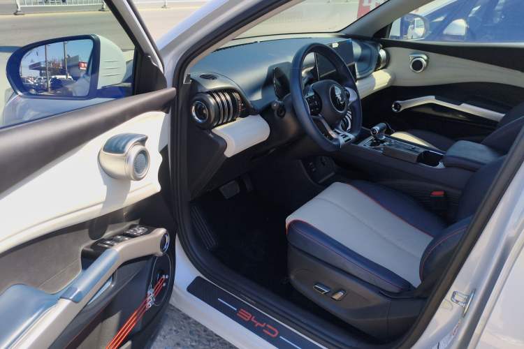 Used BYD Yuan PLUS 2022 510 km Flagship Version Driver Seat