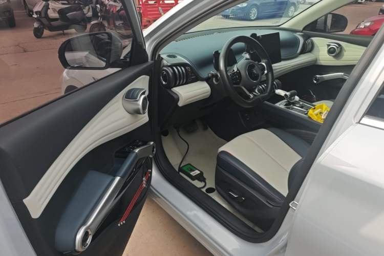 Used BYD Yuan PLUS 2022 430 km Luxury Version Driver Seat
