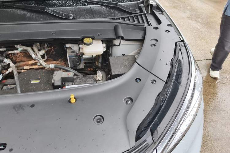Used BYD Yuan PLUS 2022 430 km Luxury Version Engine Bay Left