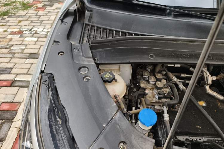 Used BYD Yuan PLUS 2022 430 km Luxury Version Engine Bay Right
