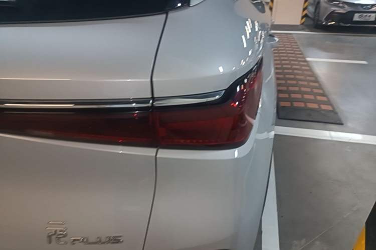 Used BYD Yuan PLUS 2022 510 km Flagship Version Exterior 3
