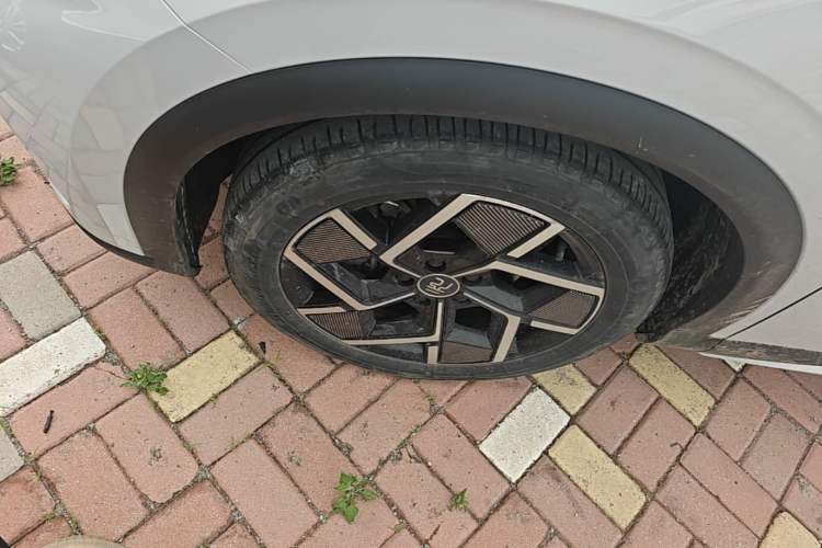 Used BYD Yuan PLUS 2022 510 km Flagship Version Exterior 4