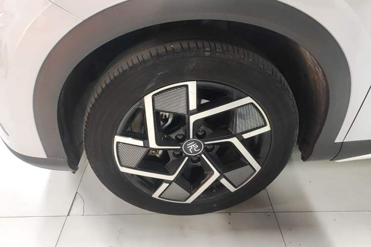 Used BYD Yuan PLUS 2022 510 km Flagship Version Exterior 4
