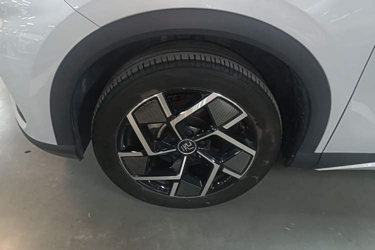 Used BYD Yuan PLUS 2022 510 km Flagship Version Exterior 4