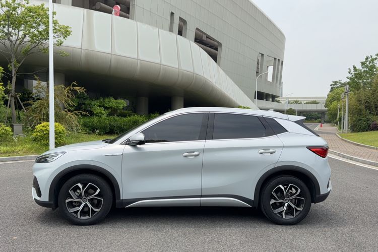 Used BYD Yuan PLUS 2022 430 km Luxury Version Exterior 4