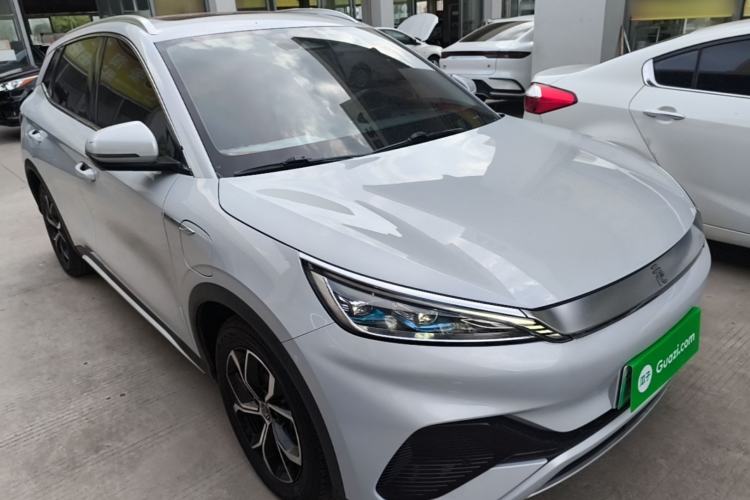 Used BYD Yuan PLUS 2022 430 km Luxury Version Front Right 45 Deg