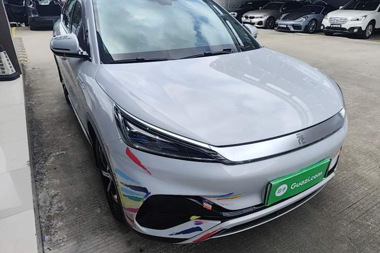 Used BYD Yuan PLUS 2022 430 km Luxury Version Front Right 45 Deg