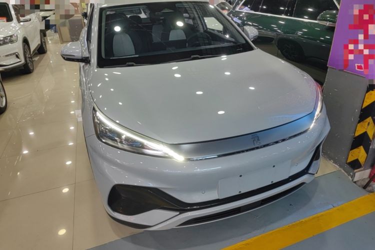 Used BYD Yuan PLUS 2022 510KM Flagship PLUS Front Right 45 Deg