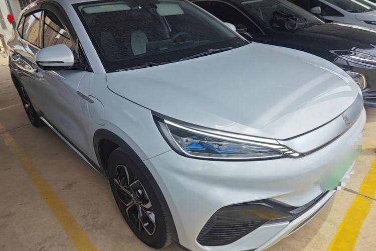 Used BYD Yuan PLUS 2022 510 km Luxury Version Front Right 45 Deg