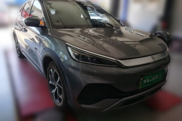 Used BYD Yuan PLUS 2022 430 km Luxury Version Front Right 45 Deg