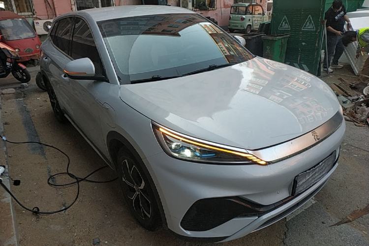 Used BYD Yuan PLUS 2022 430 km Luxury Version Front Right 45 Deg