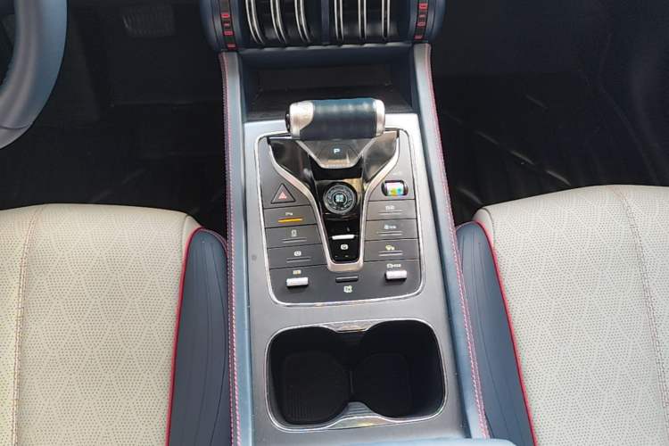 Used BYD Yuan PLUS 2022 430 km Luxury Version Gear Lever