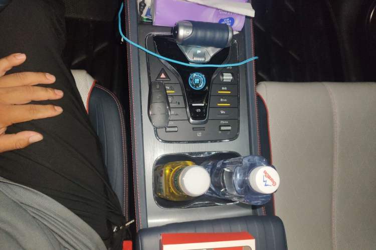 Used BYD Yuan PLUS 2022 430 km Luxury Version Gear Lever