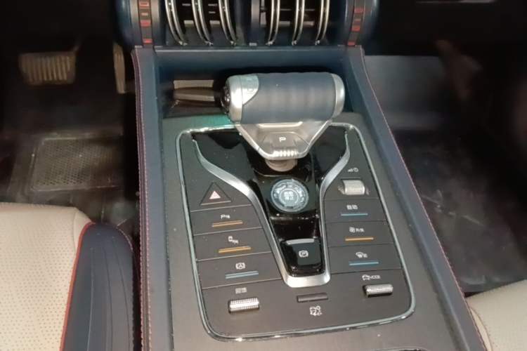 Used BYD Yuan PLUS 2022 510 km Luxury Version Gear Lever