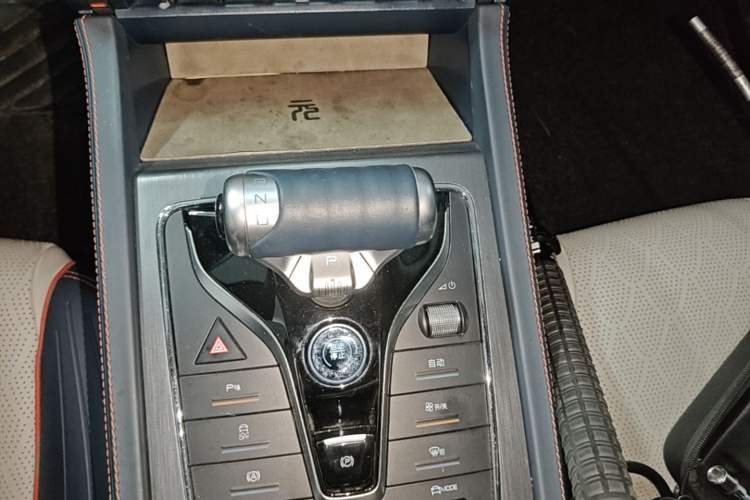 Used BYD Yuan PLUS 2022 430 km Luxury Version Gear Lever