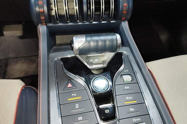 Used BYD Yuan PLUS 2022 510 km Luxury Version Gear Lever