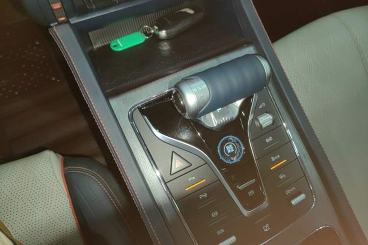 Used BYD Yuan PLUS 2022 510KM Flagship PLUS Gear Lever