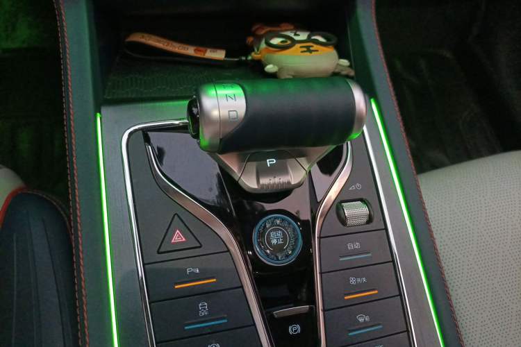 Used BYD Yuan PLUS 2022 430 km Luxury Version Gear Lever