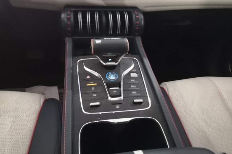 Used BYD Yuan PLUS 2022 510 km Luxury Version Gear Lever