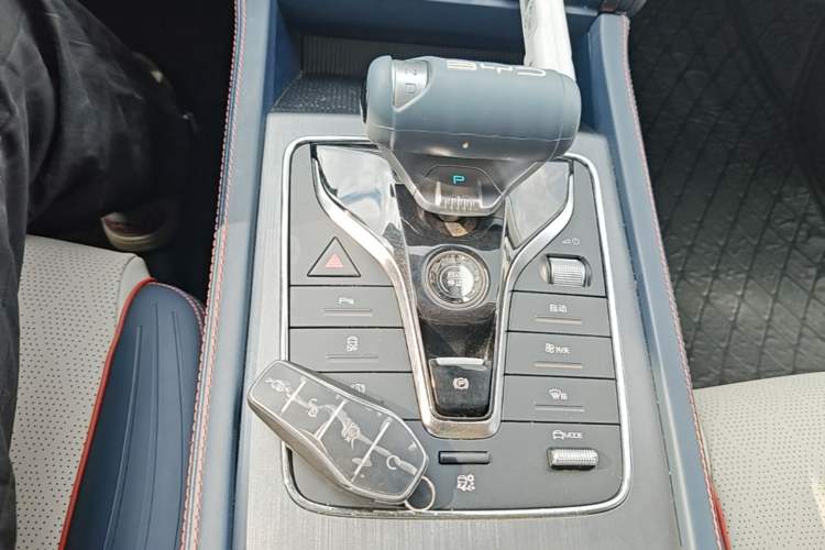 Used BYD Yuan PLUS 2022 430 km Luxury Version Gear Lever
