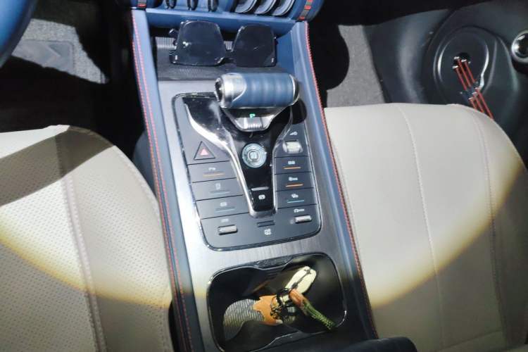 Used BYD Yuan PLUS 2022 430 km Luxury Version Gear Lever