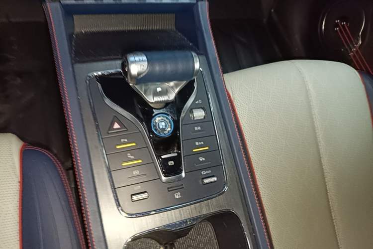 Used BYD Yuan PLUS 2022 510 km Flagship Version Gear Lever