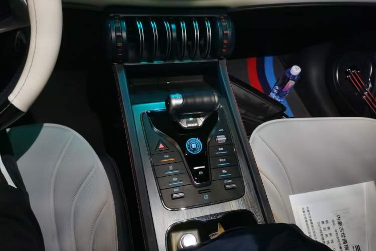 Used BYD Yuan PLUS 2022 430 km Luxury Version Gear Lever