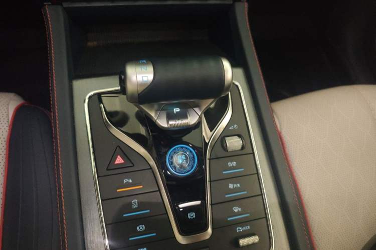Used BYD Yuan PLUS 2022 430 km Luxury Version Gear Lever