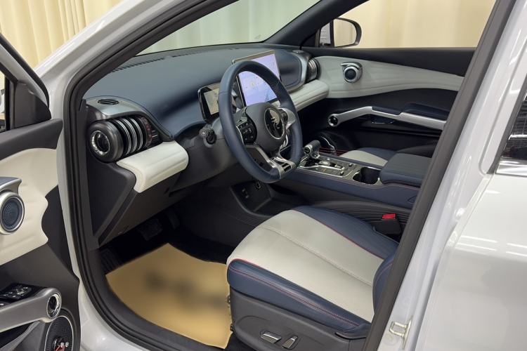 Used BYD Yuan PLUS 2022 510 km Flagship Version Interior 1