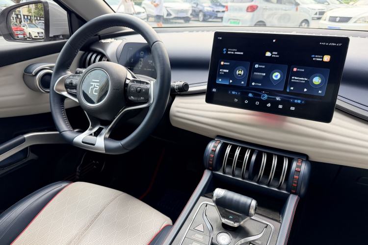 Used BYD Yuan PLUS 2022 430 km Luxury Version Interior 1