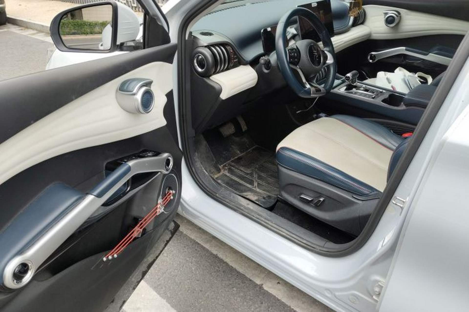 Used BYD Yuan PLUS 2022 510 km Flagship Version Interior 3