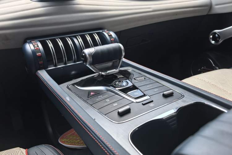 Used BYD Yuan PLUS 2022 430 km Luxury Version Interior 3
