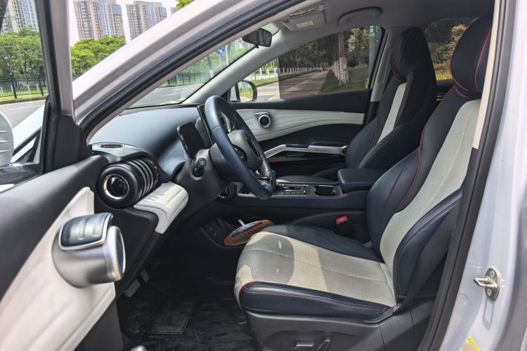 Used BYD Yuan PLUS 2022 430 km Luxury Version Interior 4