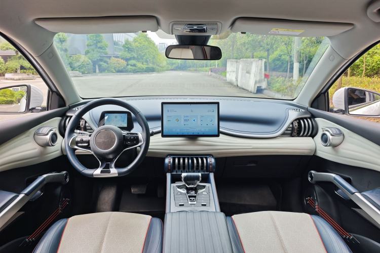 Used BYD Yuan PLUS 2022 510 km Luxury Version Interior 4