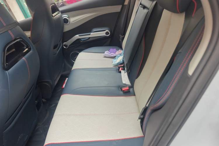 Used BYD Yuan PLUS 2022 510 km Flagship Version Interior 4