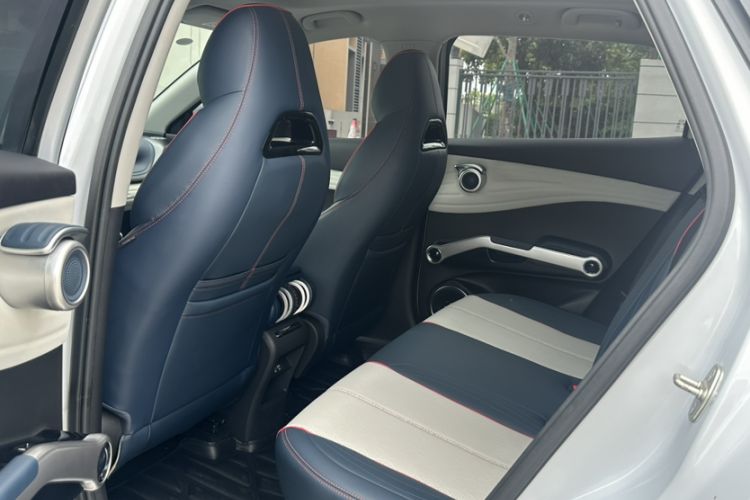 Used BYD Yuan PLUS 2022 430 km Luxury Version Interior 4