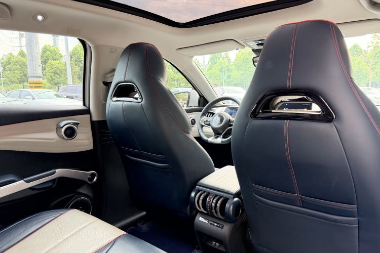 Used BYD Yuan PLUS 2022 430 km Luxury Version Interior 5