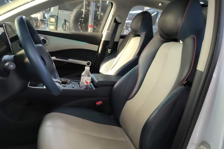 Used BYD Yuan PLUS 2022 510 km Flagship Version Left Front Seat